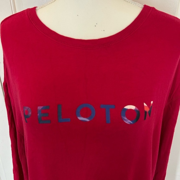 Peloton Sweatshirt Side Slit Red Super Soft Light Size XL - Picture 3 of 9